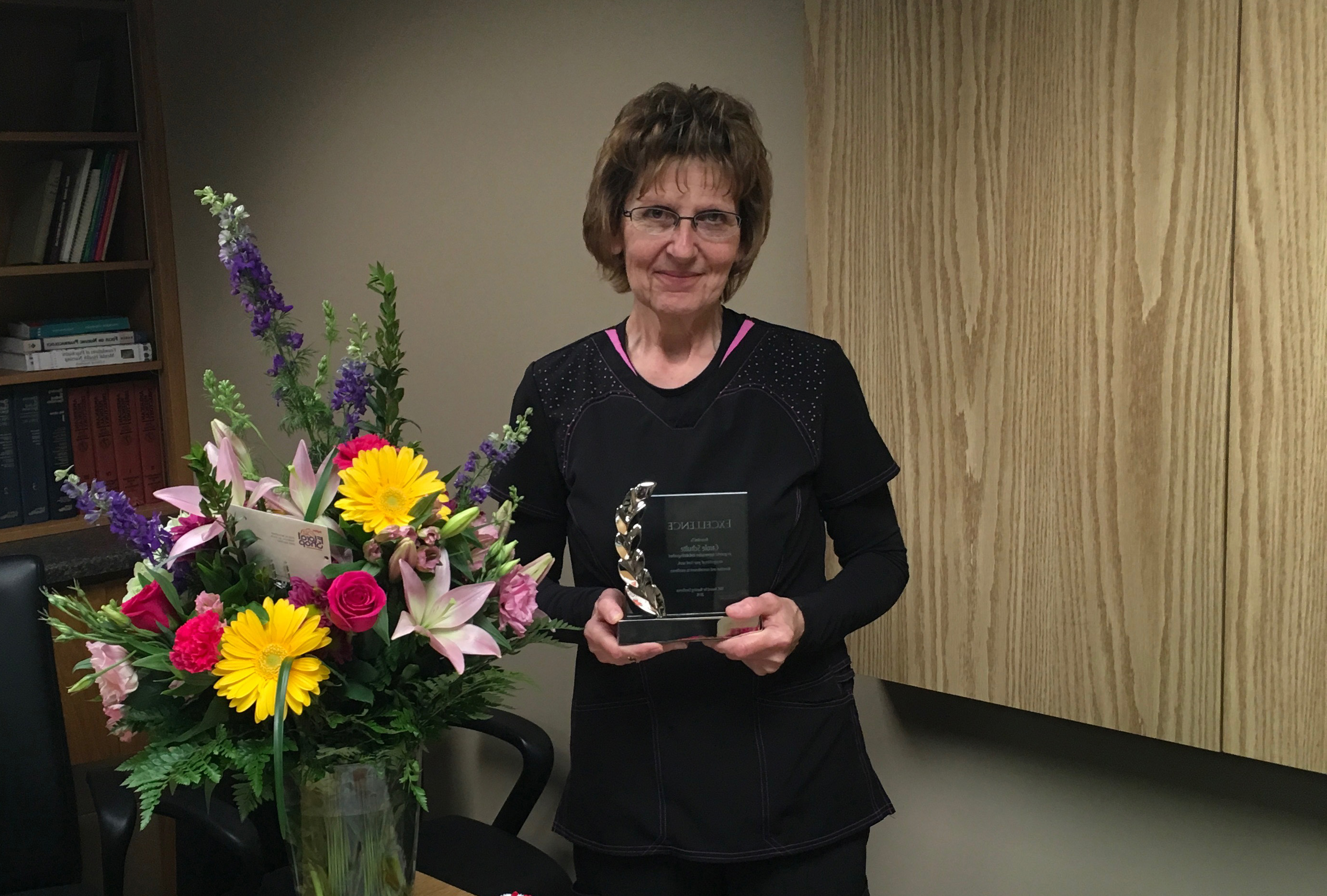 Carole Schulte receives Award for Nursing Excellence